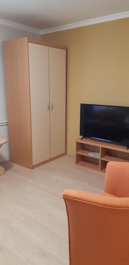 Antal Apartmanok Zalakaros Exterior photo