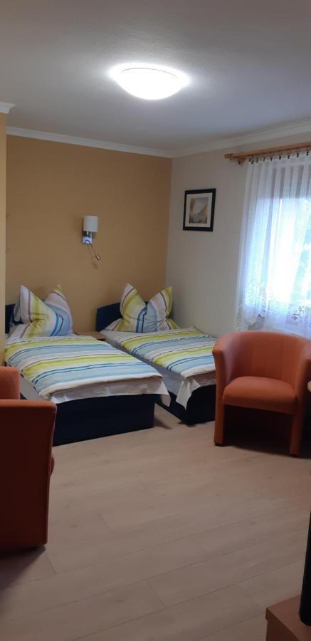 Antal Apartmanok Zalakaros Exterior photo