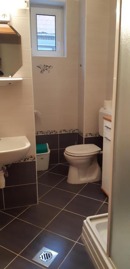 Antal Apartmanok Zalakaros Exterior photo